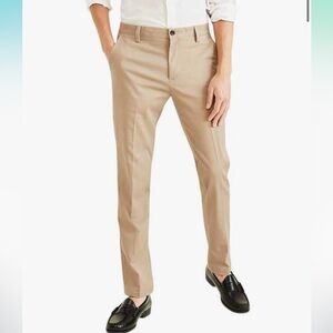 Dockers Men's slim fit flex comfort Tan Chinos